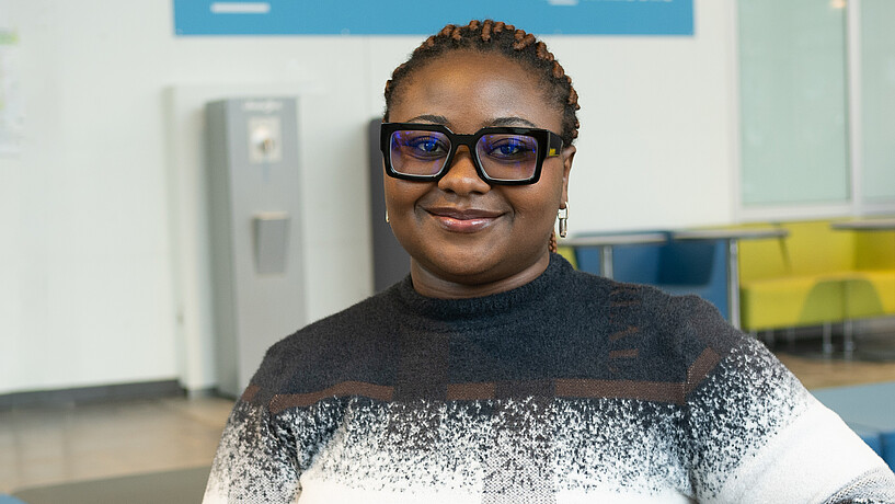 Temitope Odofin, BSc Information Engineering 2026 Afrikanische Studentin